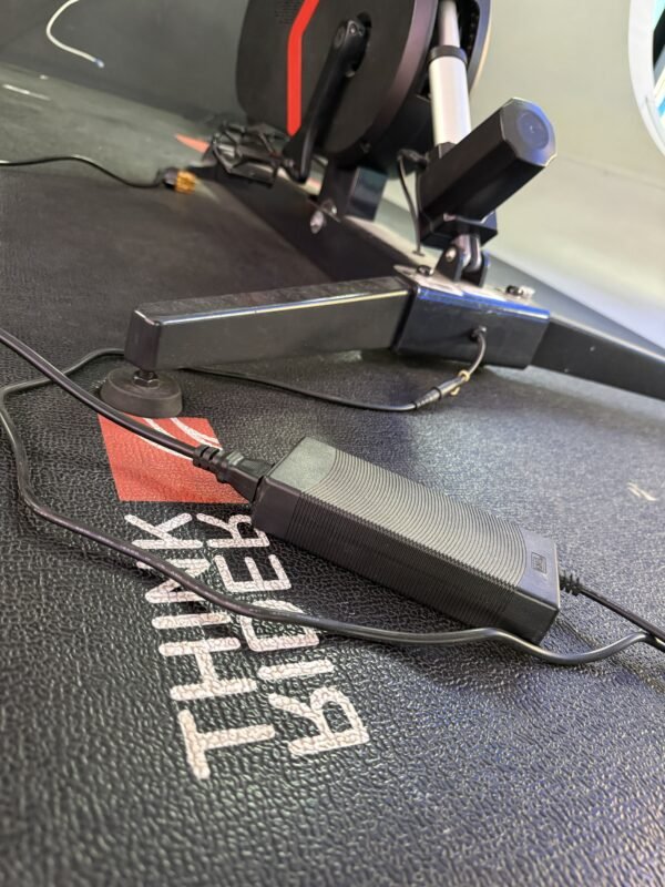 ADAPTADOR CORRIENTE THINKRIDER 12V/19V