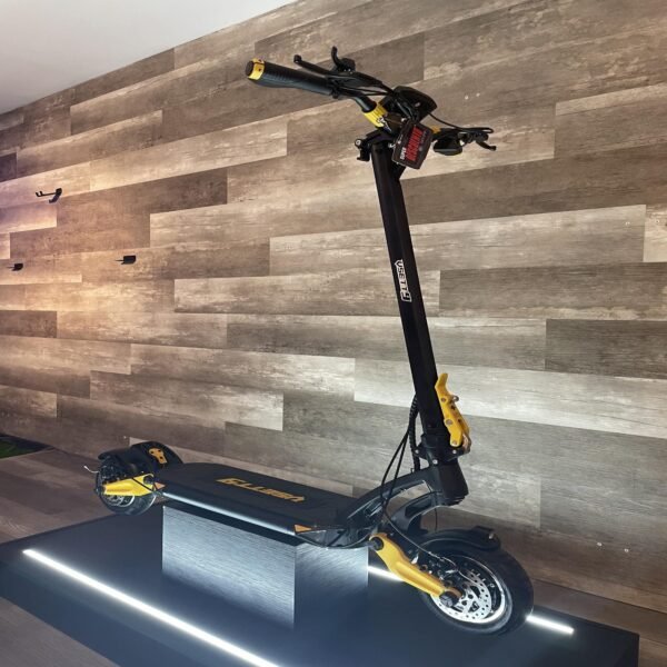Scooter Vsett 9: Rendimiento y versatilidad. Control de crucero, frenos de disco y pantalla LCD. Yeaah